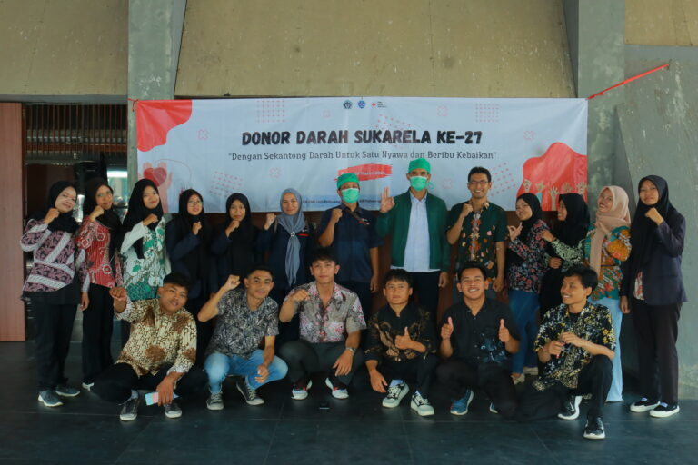 UKM KSR PMI Unit Poliwangi Gelar Donor Darah Sukarela ke-27