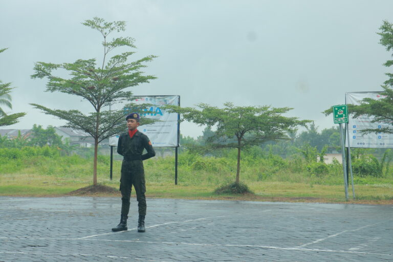 Politeknik Negeri Banyuwangi Gelar Upacara Hari Kesaktian Pancasila di Tengah Hujan Perkuat Komitmen terhadap Nilai-Nilai Kebangsaan
