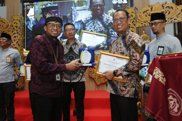 Politeknik Negeri Banyuwangi Sukses Gelar DUDI Awards 2025
