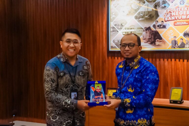 Politeknik Negeri Banyuwangi dan Yayasan Cahaya Insan Utama Semesta Tandatangani Nota Kesepahaman