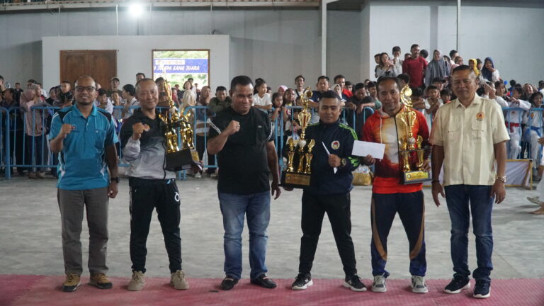 Politeknik Negeri Banyuwangi Gelar Kejuaraan Karate Banyuwangi Piala Direktur Poliwangi 2025