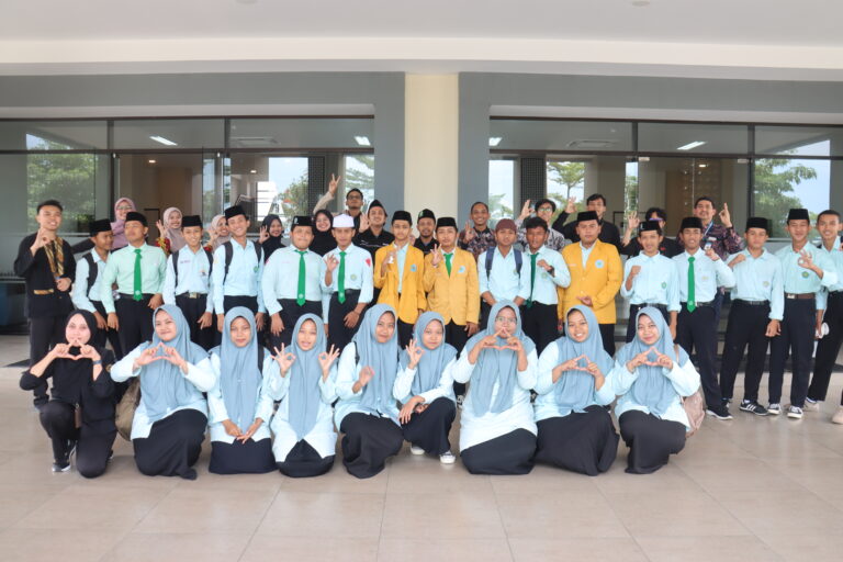Politeknik Negeri Banyuwangi Sambut Kunjungan Siswa MA Al Anwari