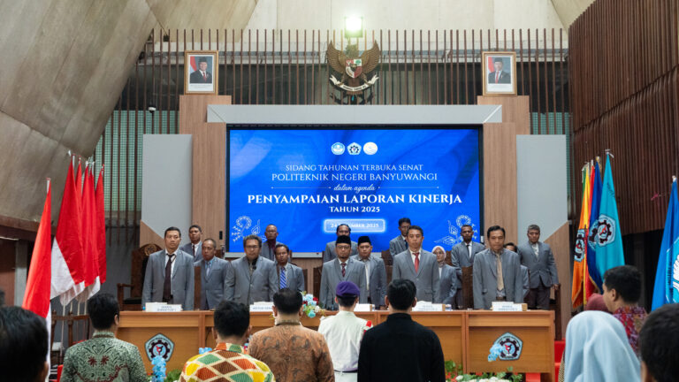 Poliwangi Gelar Sidang Terbuka Senat Penyampaian Laporan Kinerja Tahun 2025