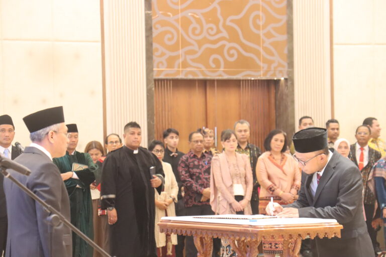Pelantikan Direktur Politeknik Negeri Banyuwangi Tahun 2025-2029
